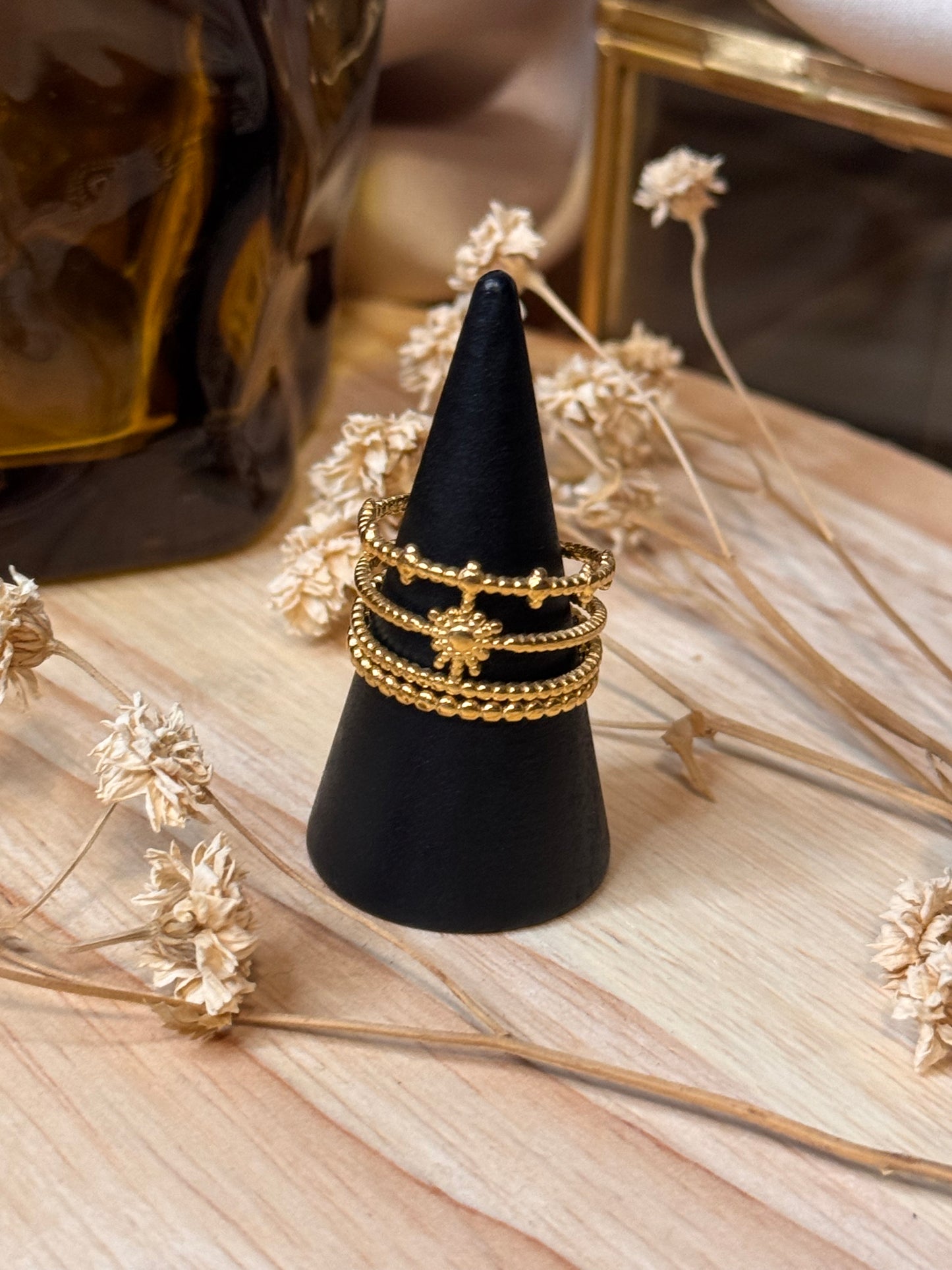 61. Soléa - Bague ajustable dorée en acier inoxydable – Design solaire raffiné