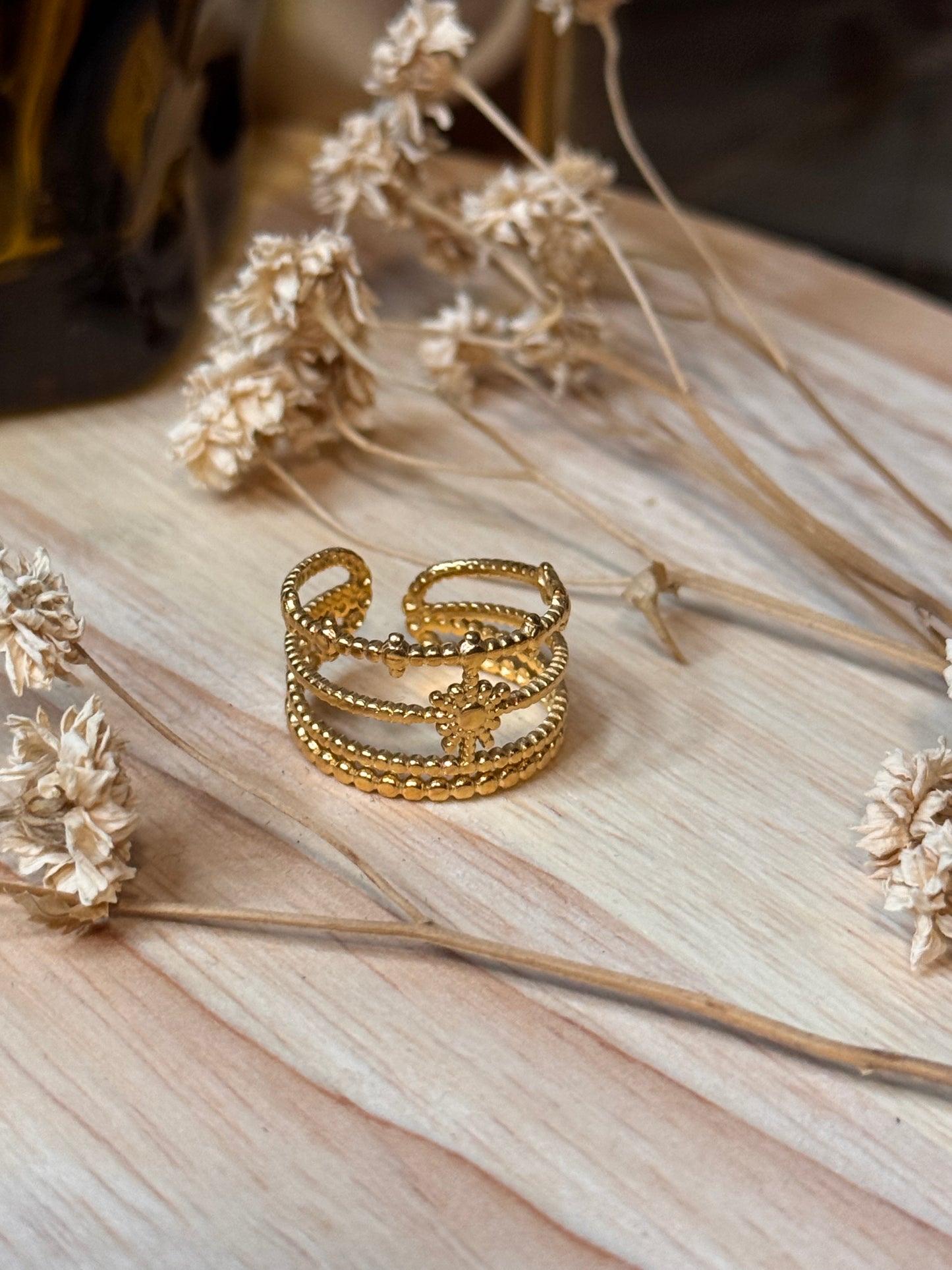 61. Soléa - Bague ajustable dorée en acier inoxydable – Design solaire raffiné