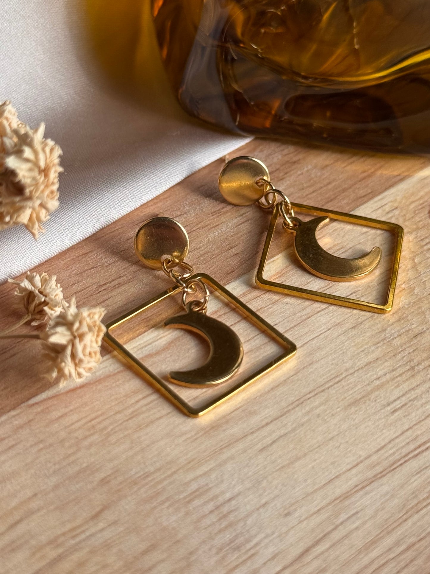 07. Boucles d'oreilles pendantes en acier inoxydable - losange et lune