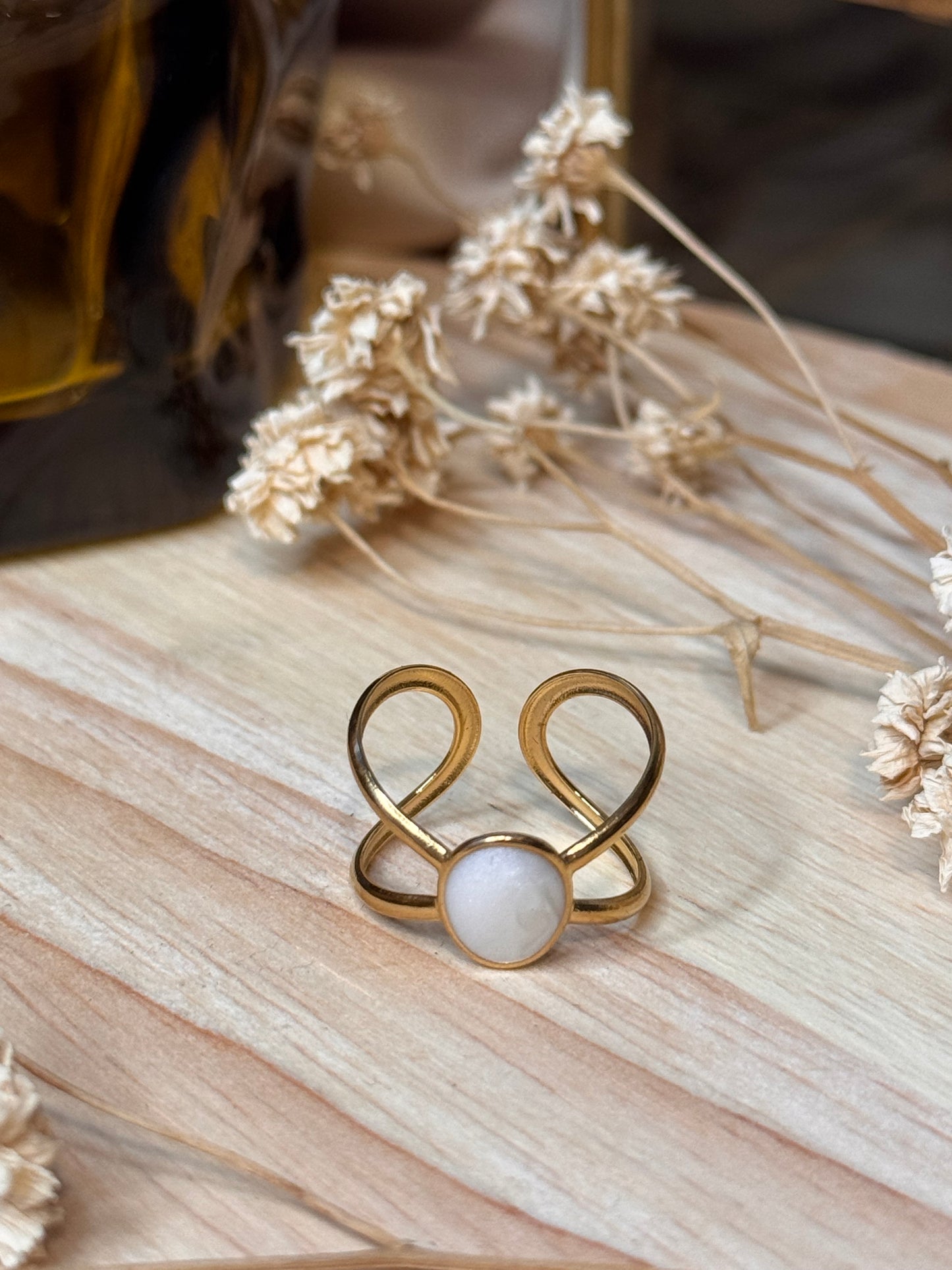 42. Ovéa - Bague Ajustable en Acier Inoxydable – Élégance Nacrée