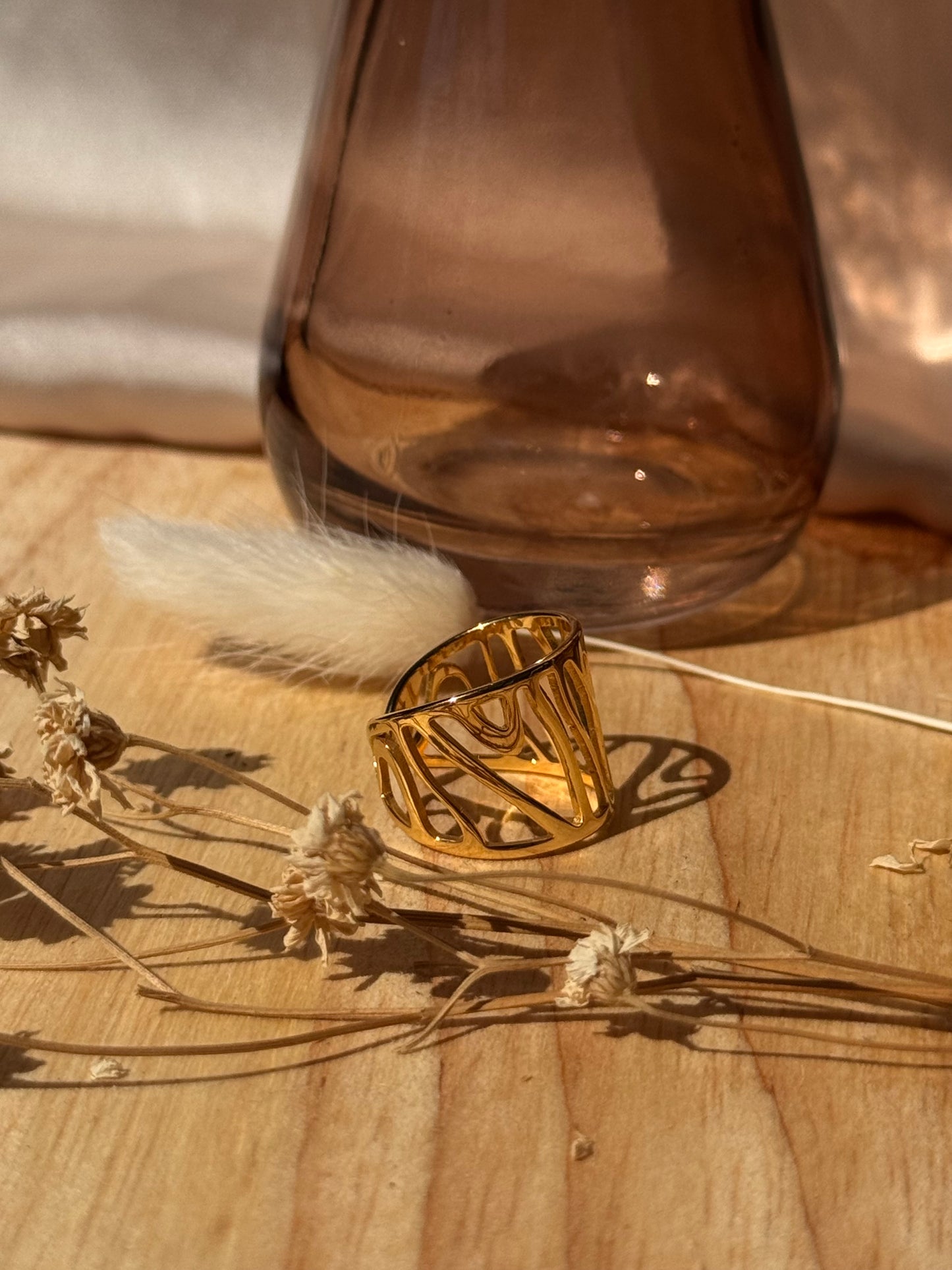 Bague Dorée "Alys" – Élégance ajourée en acier inoxydable