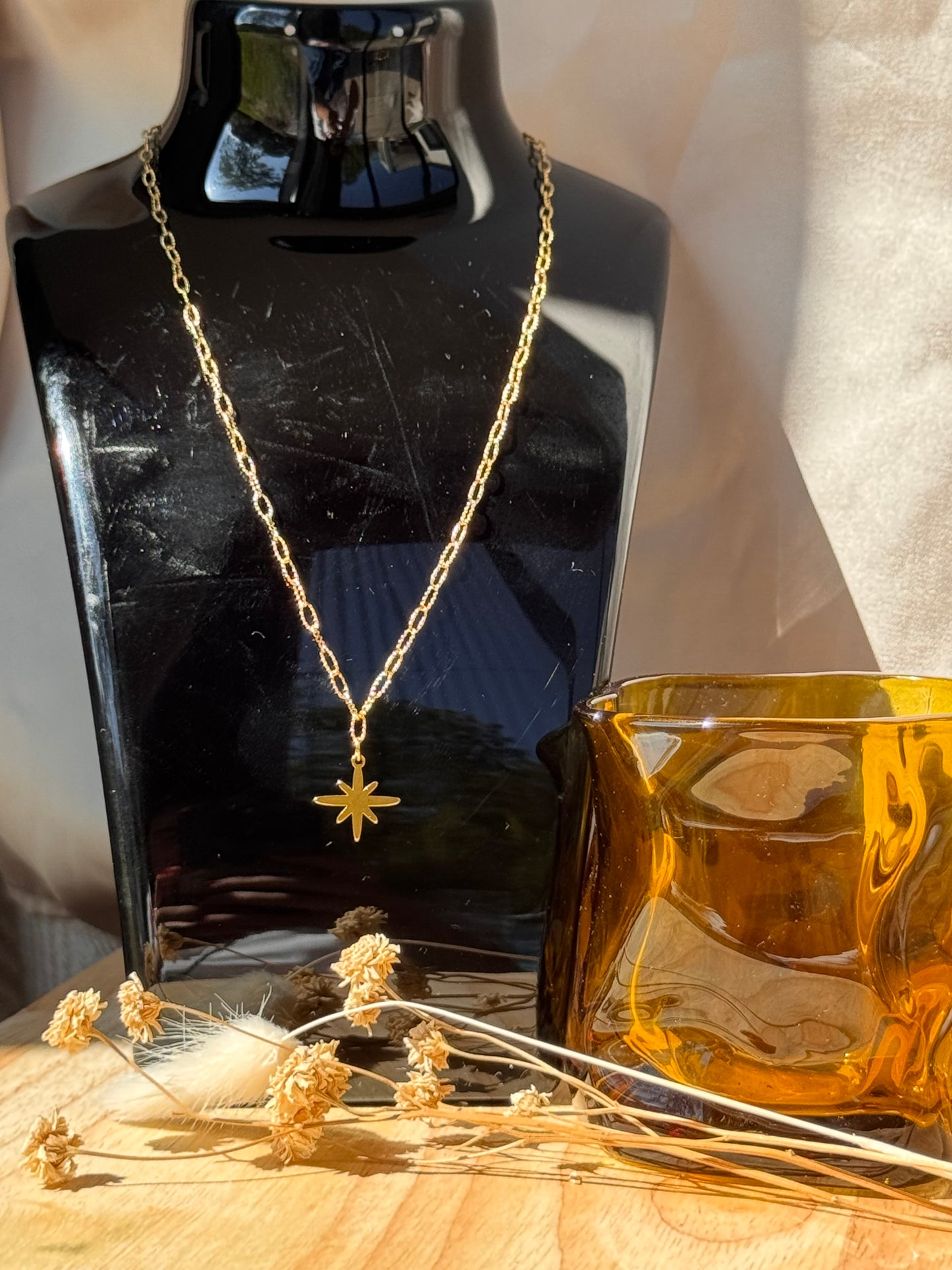 Collier étoile dorée en acier inoxydable
