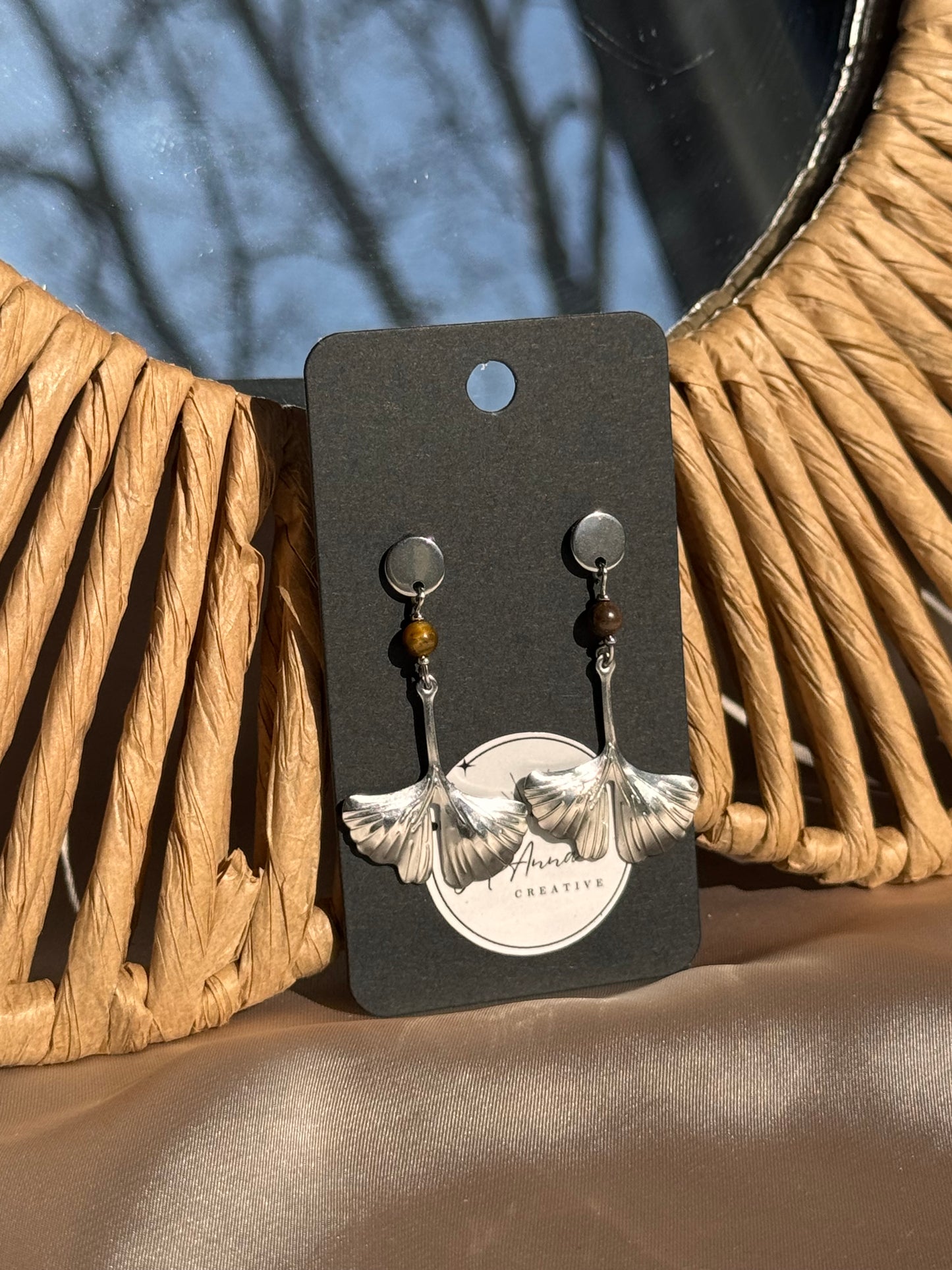 86. Boucles d'Oreilles Pendantes en Acier Inoxydable - Perle œil de tigre et Feuille de Ginkgo