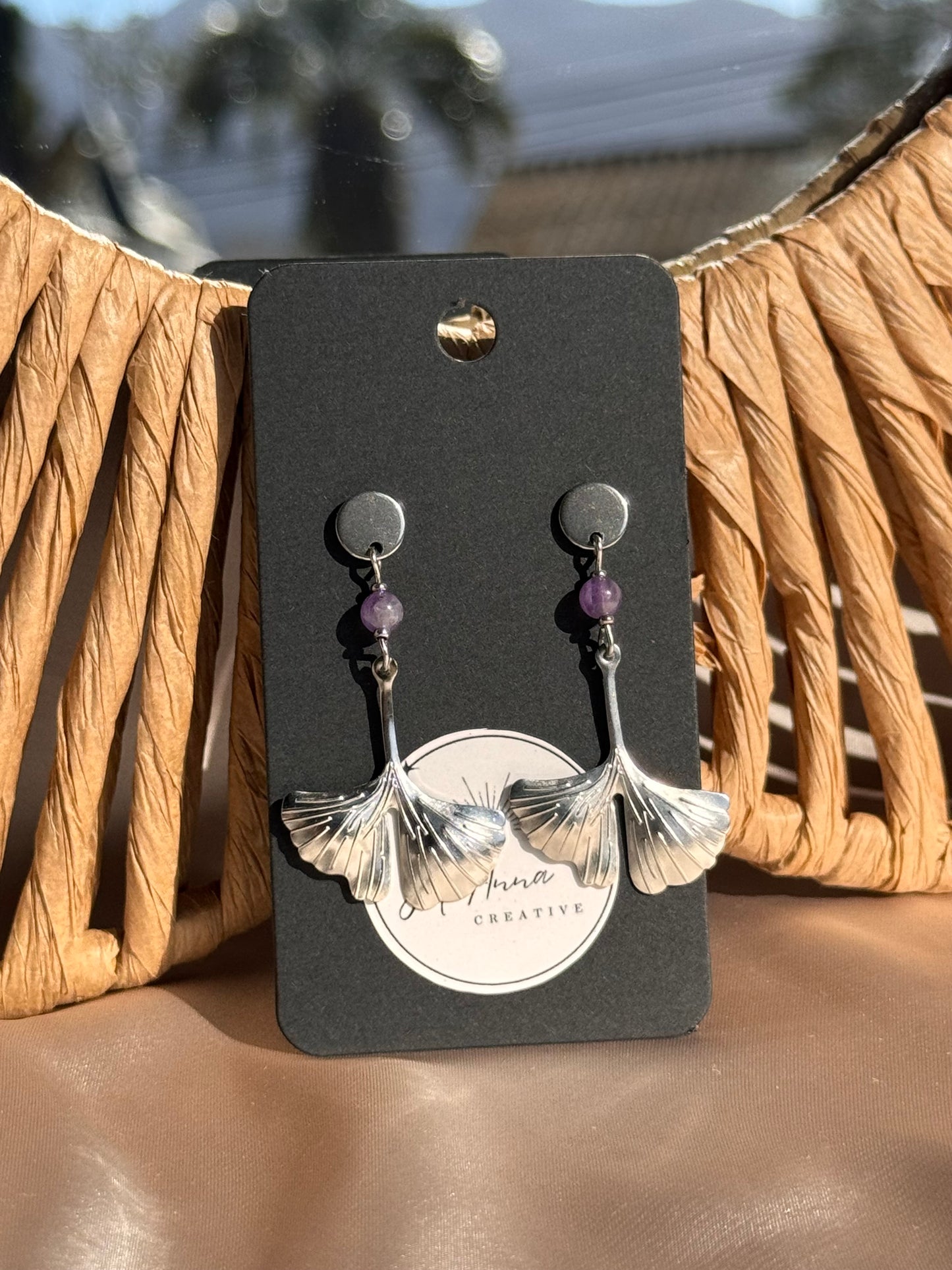 91. Boucles d'Oreilles Pendantes en Acier Inoxydable - Perle d'Améthyste et Feuille de Ginkgo