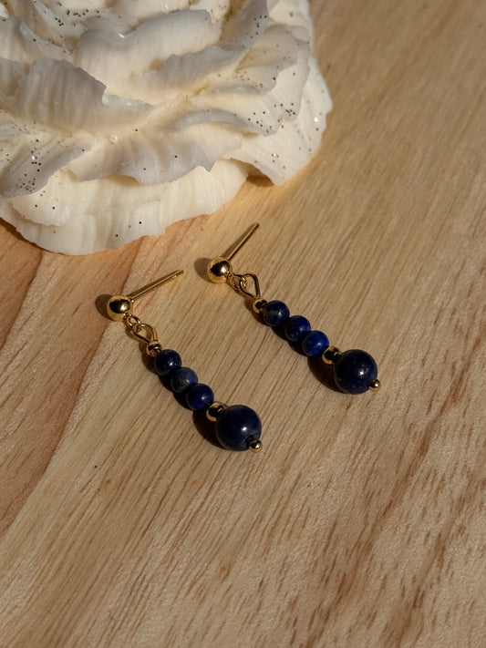 144. Azura - Boucles d'oreilles pendantes en acier inoxydable doré perles naturelles Lapis Lazuli