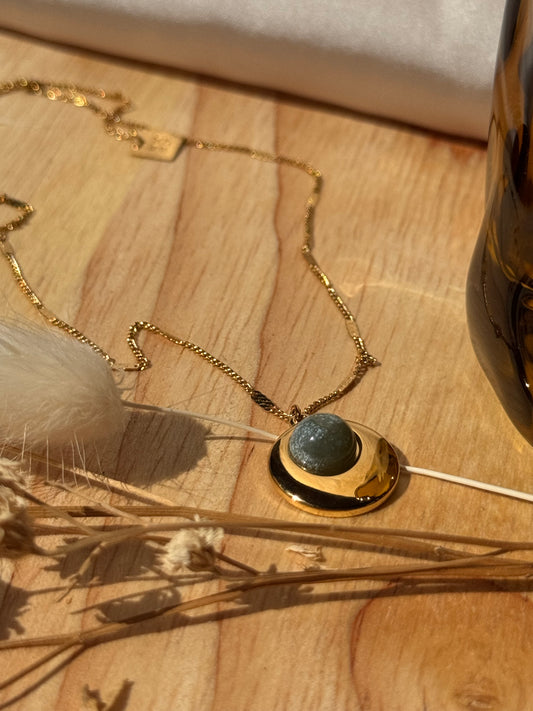 Collier doré pierre verte – Acier inoxydable élégant