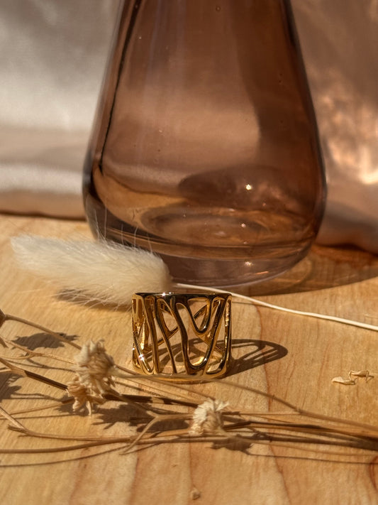 Bague Dorée "Alys" – Élégance ajourée en acier inoxydable