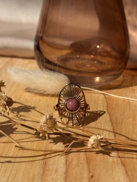 Bague Dorée "Rayna" – Pierre rose - Élégance solaire en acier inoxydable