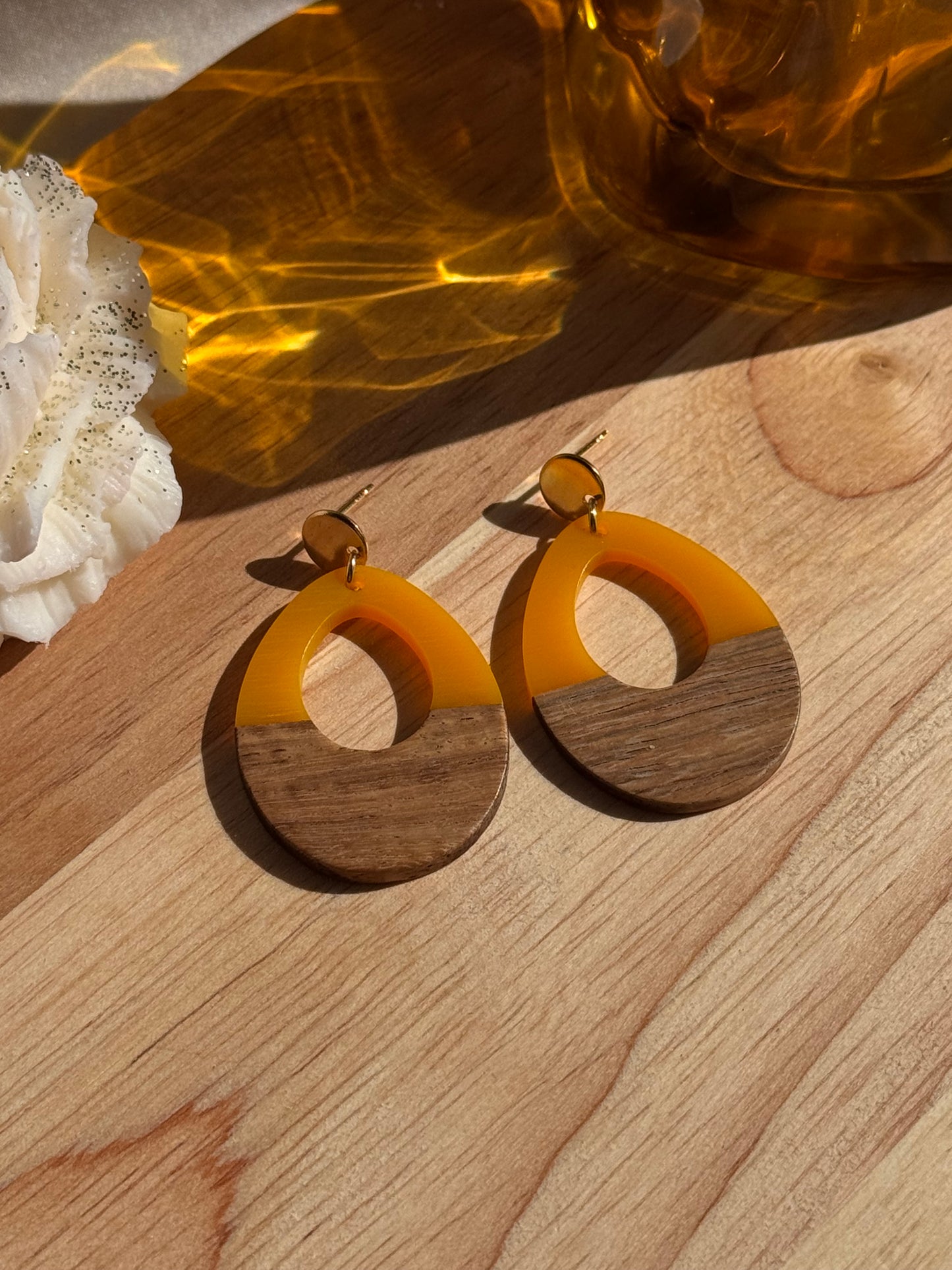 114. Riderwood jaune - Boucles d'oreilles pendantes en acier inoxydable doré bois et résine