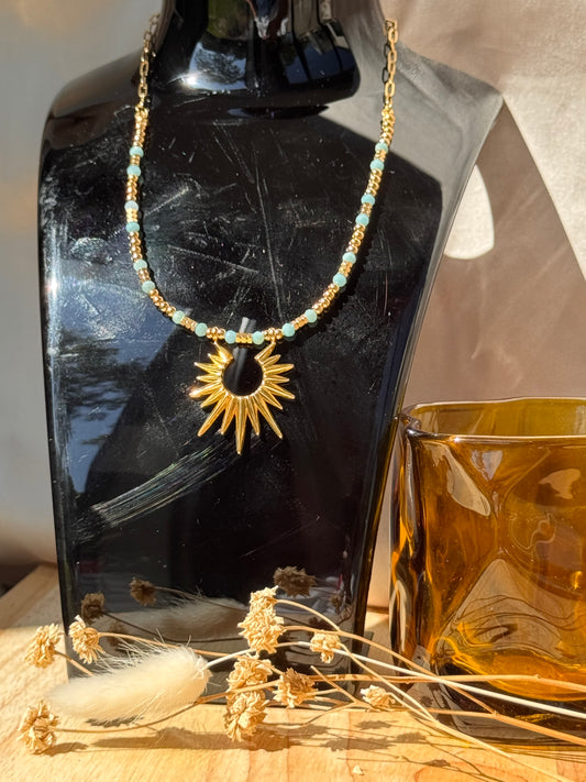Collier soleil doré et perles turquoise – Bijou bohème chic en acier inoxydable