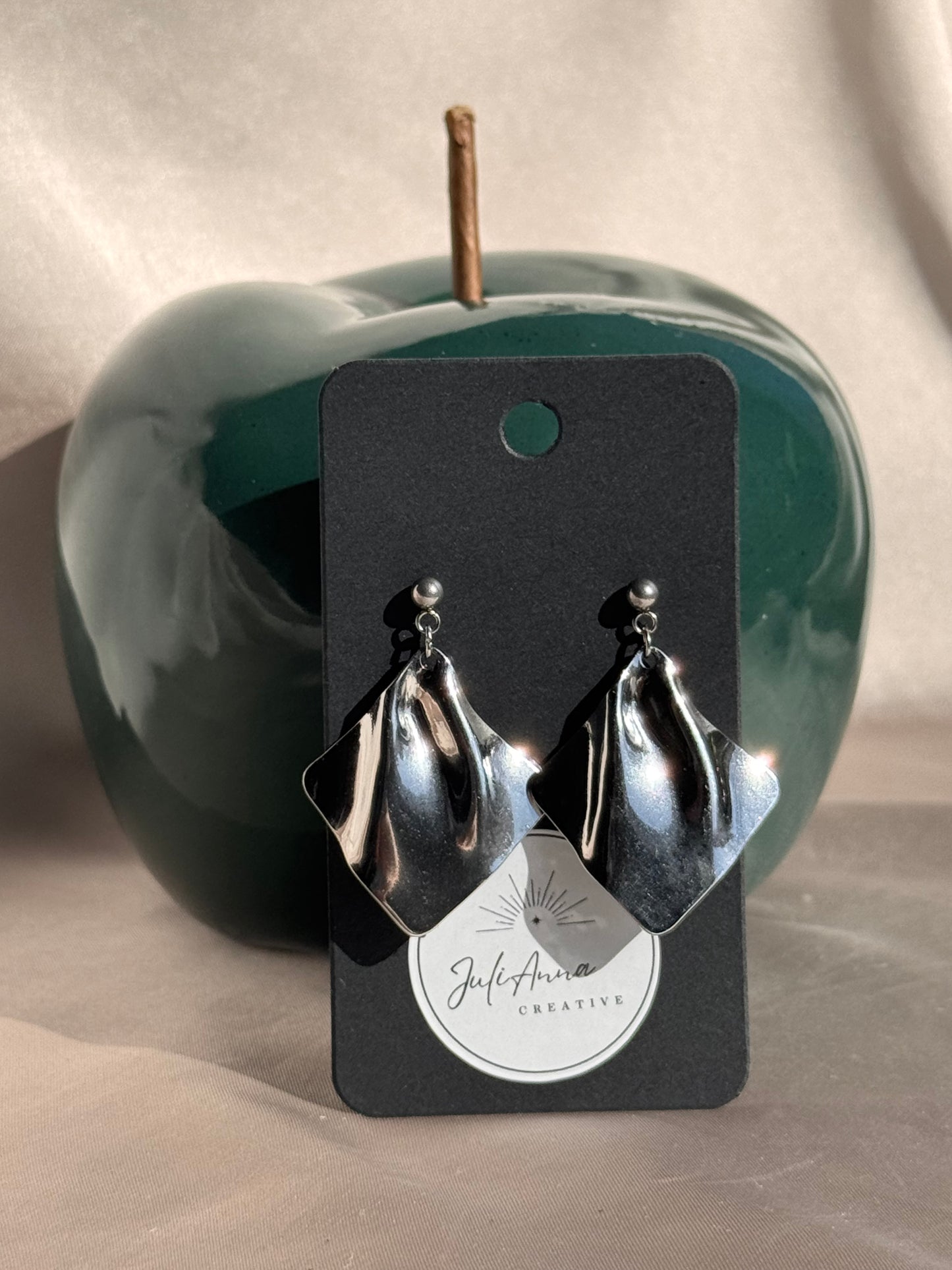 92. Boucles d'Oreilles Pendantes en Acier Inoxydable - Losange relief